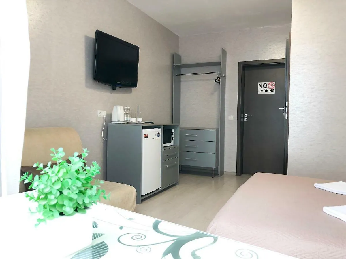 East Residence Киев 0*,  Украина